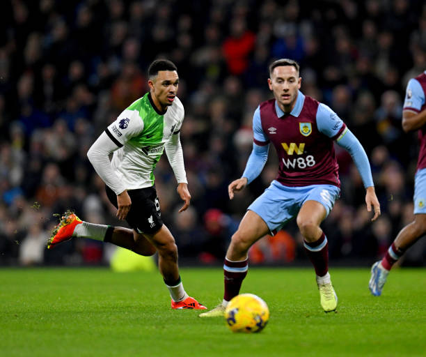 透过孙龙的 透过孙龙的